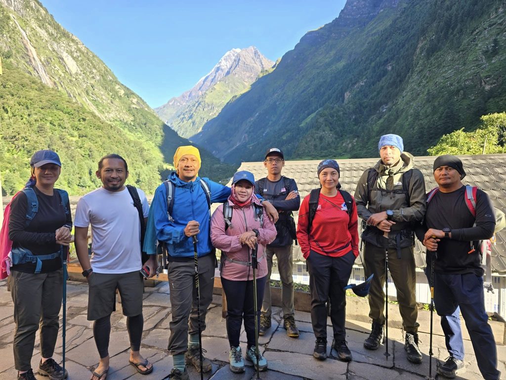 Manaslu circuit trek