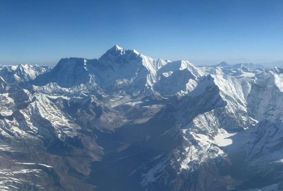 everest mountain flight