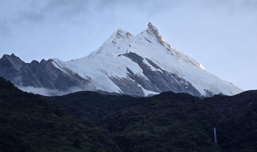 Manaslu Circuit Trek Cost | Budget Breakdown Guide 2026/27
