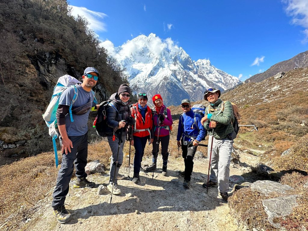 Best time for Manaslu circuit trek