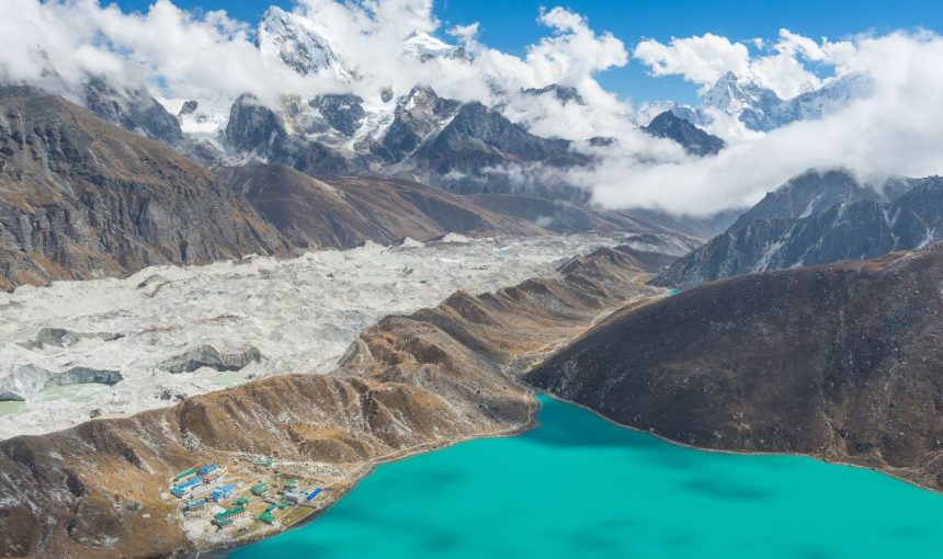 Best Time for the Gokyo Lake Trek: Month by Month Guide