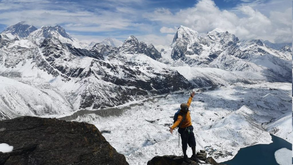 Everest-base-camp-Gokyo-lake